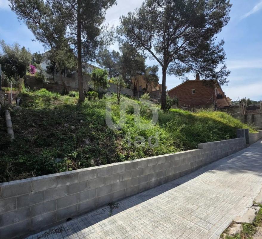Terreno en venta en Vallirana, Barcelona photo 4