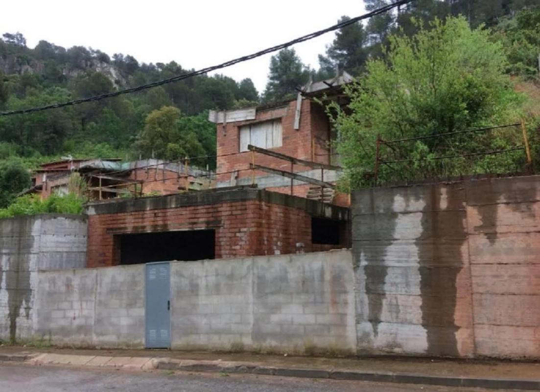 Działka na sprzedaż w Corbera de Llobregat, Barcelona photo 2