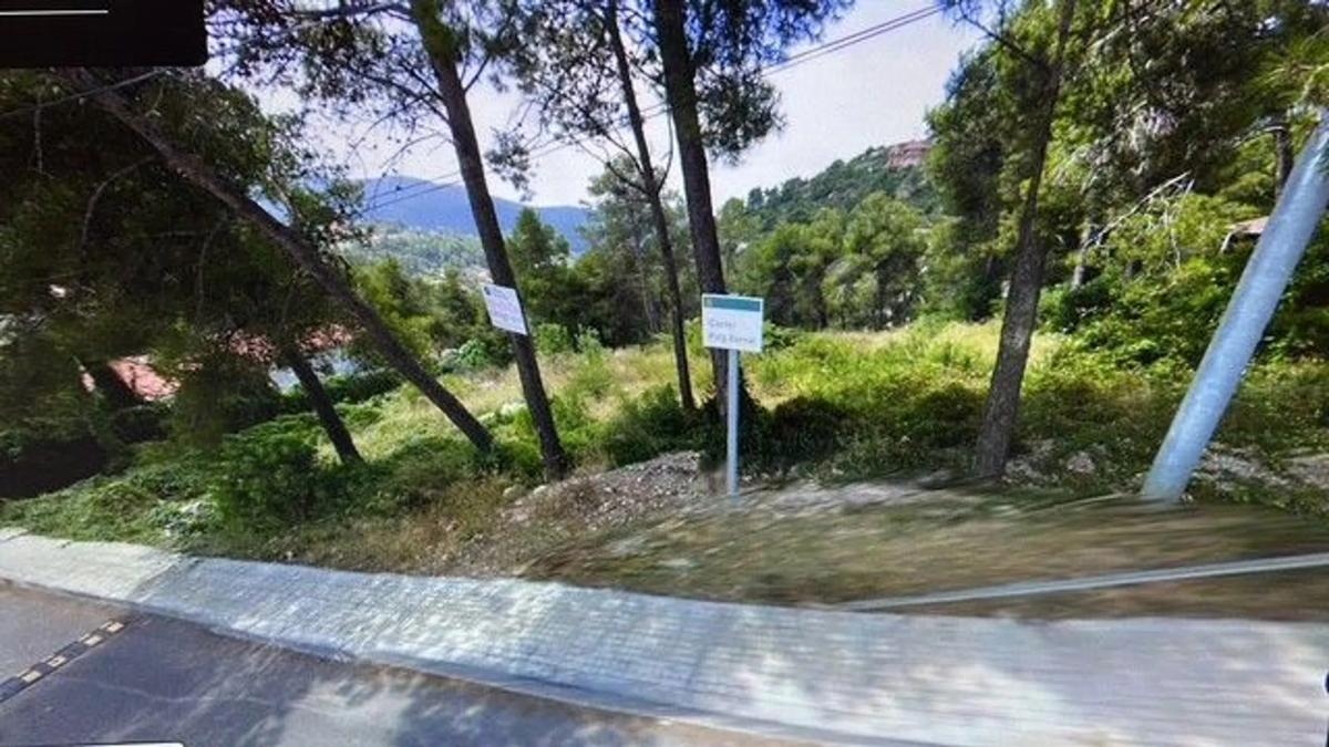 Terreno en venta en Vallirana, Barcelona photo 2