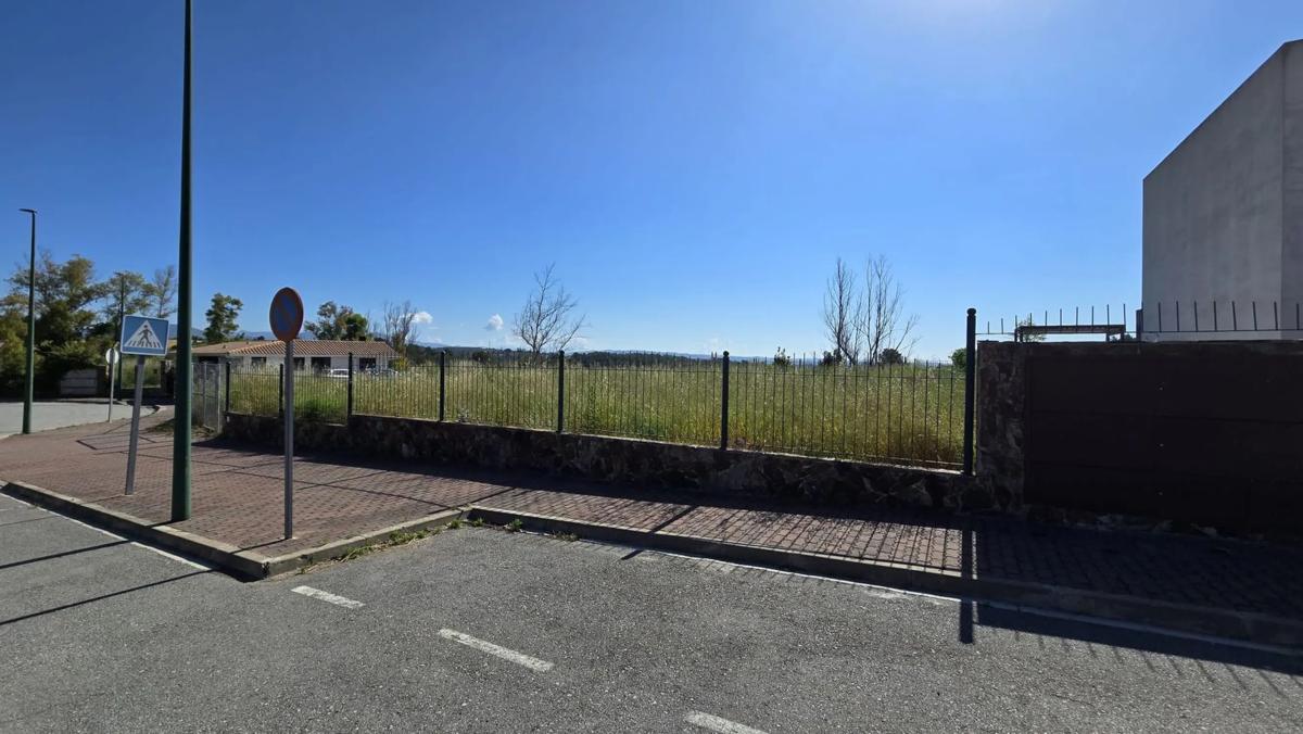 Land for sale in Sant Esteve Sesrovires, Barcelona photo 3
