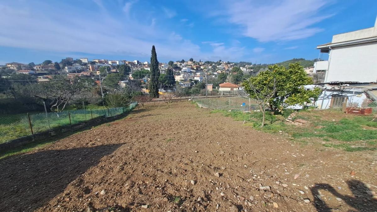 Terreno en venta en Sant esteve Sesrovires, Barcelona photo 2