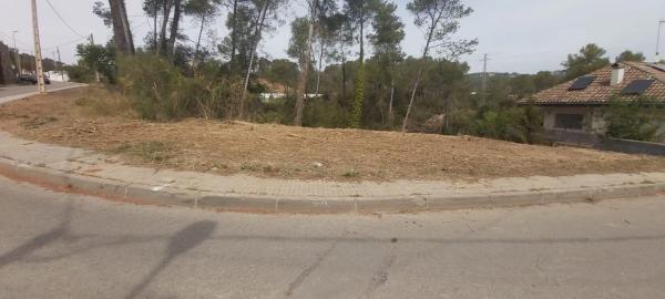 Terreno en calle Orient, 18 photo 1