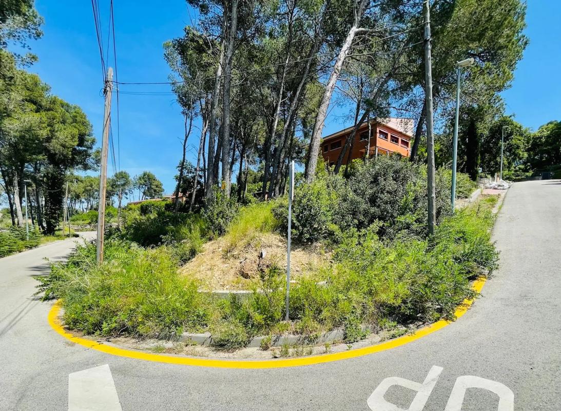 Działka na sprzedaż w Corbera de Llobregat, Barcelona photo 1