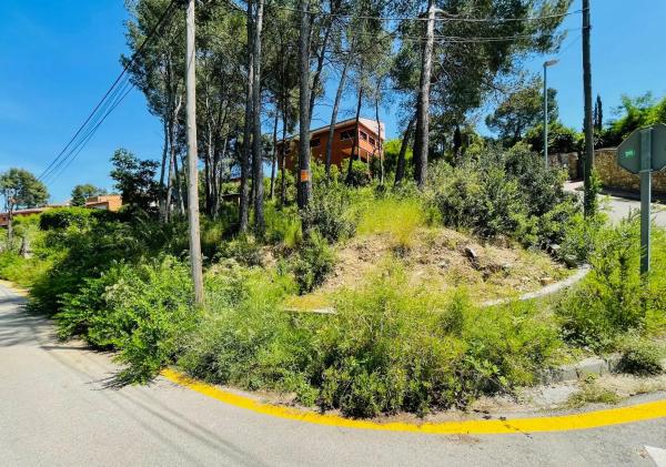 Terreno en calle Principat de Catalunya s/n photo 3