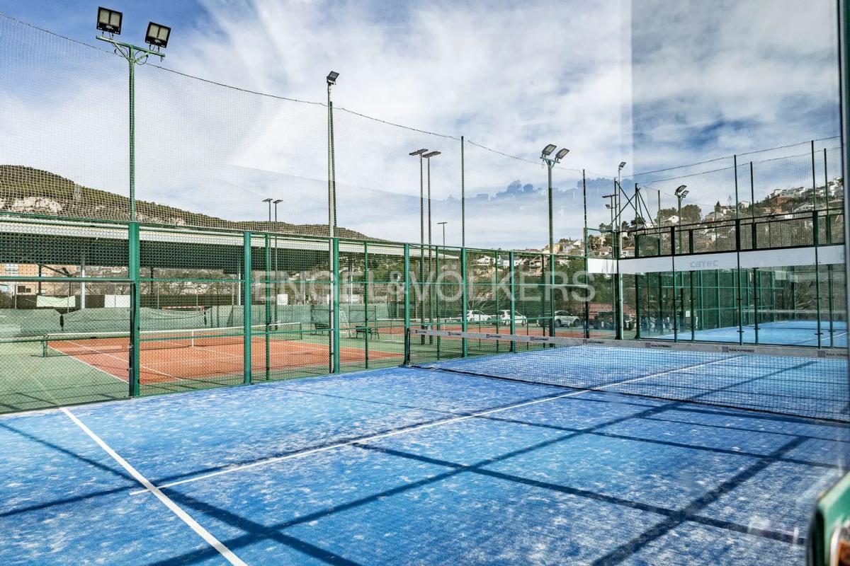 Terreno en venta en Vallirana, Barcelona photo 2