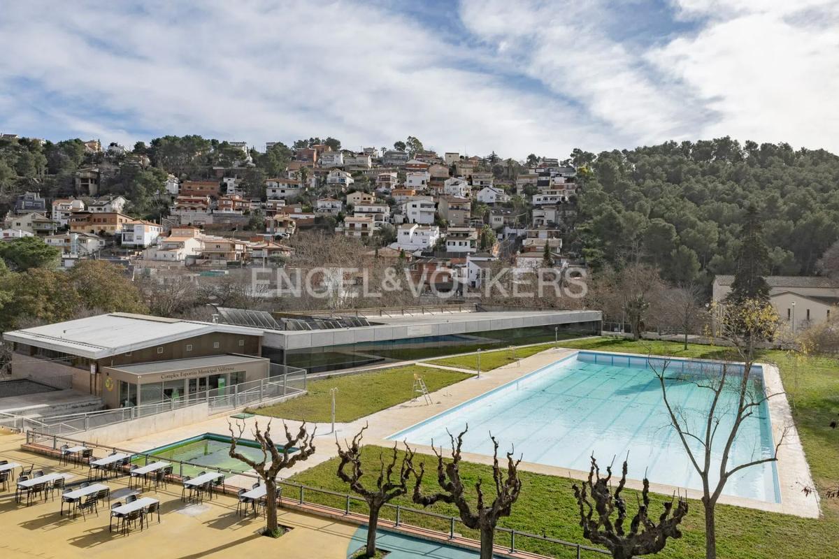 Terreno en venta en Vallirana, Barcelona photo 5