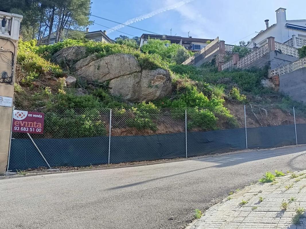 Terreno en venta en Vallirana, Barcelona photo 4