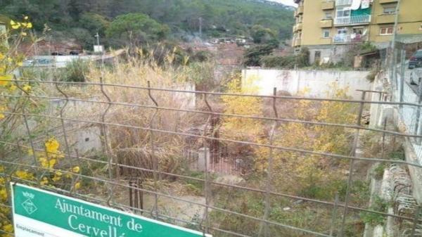 Terreno en calle Major photo 2