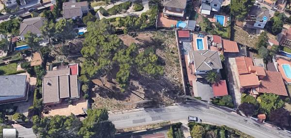 Terreno en Corbera de Llobregat photo 3