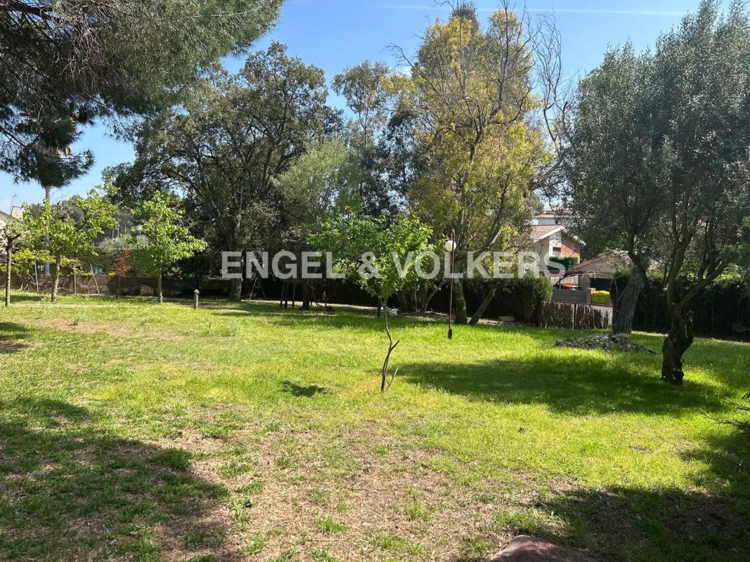 Land for sale in Pallejà, Barcelona photo 1