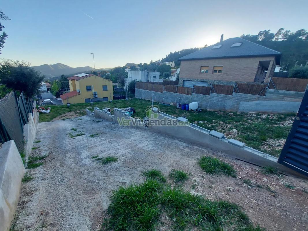 Terreno en venta en Corbera de Llobregat, Barcelona photo 3