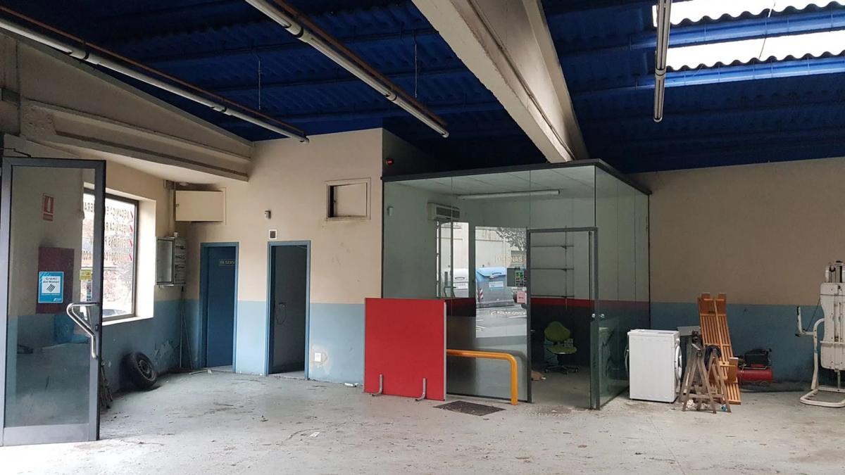 Terreno en venta en Sant Andreu de la Barca, Barcelona photo 2