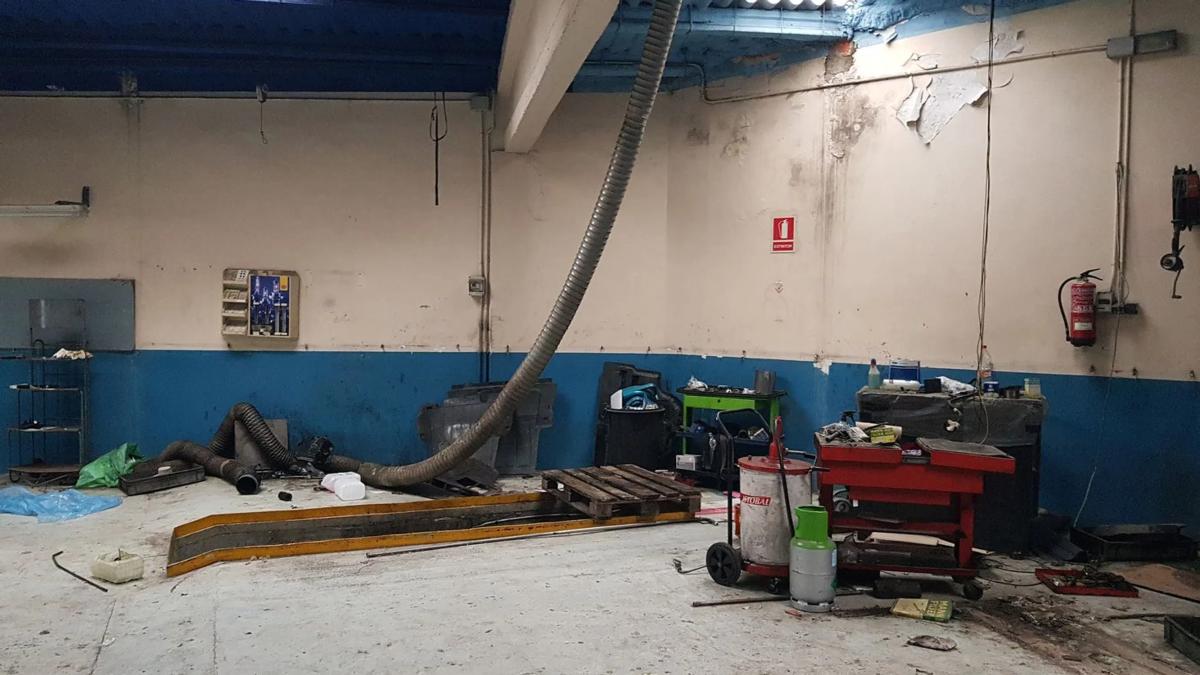 Terreno en venta en Sant Andreu de la Barca, Barcelona photo 4