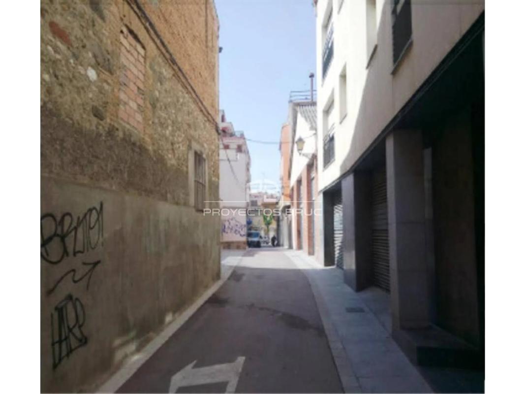 Terreno en venta en Olesa de Montserrat, Barcelona photo 3