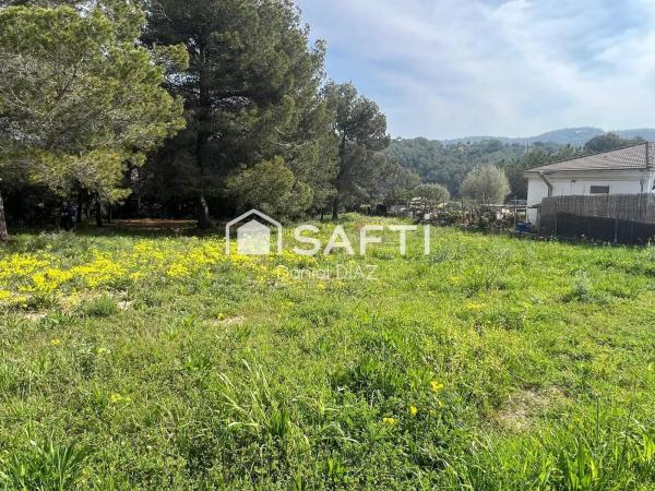 Terreno en calle de l'Ametller s/n thumbnail 1