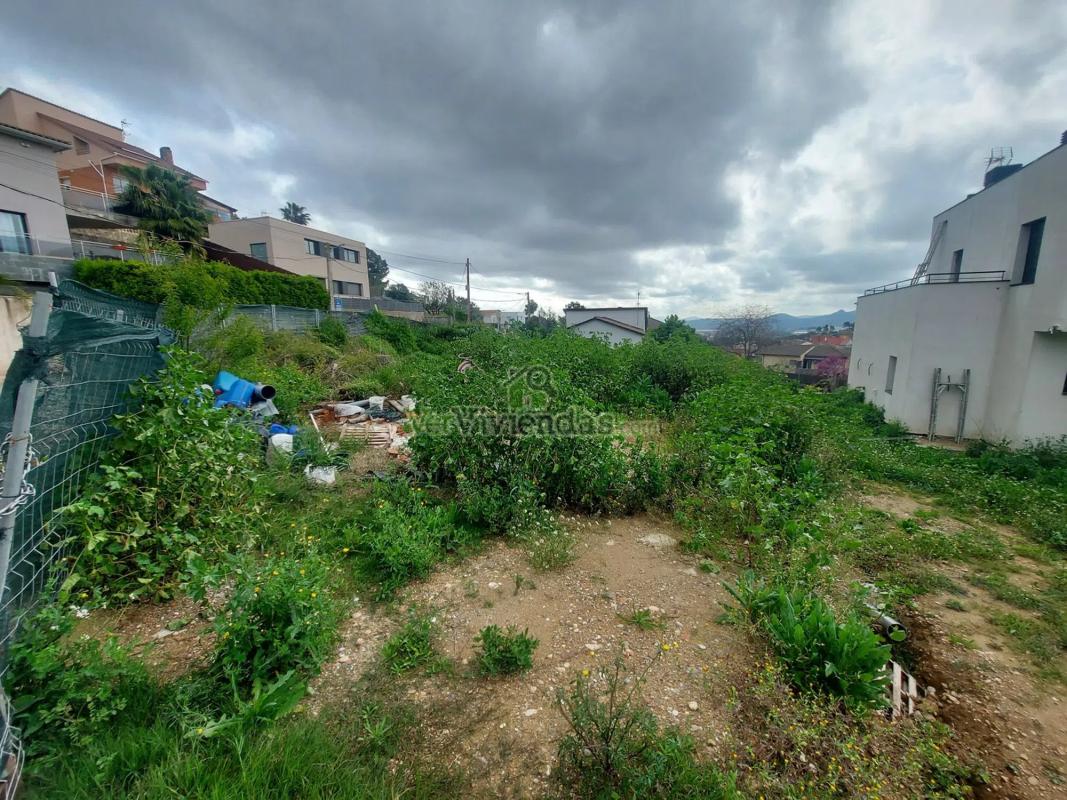Terreno en venta en Sant esteve Sesrovires, Barcelona photo 2
