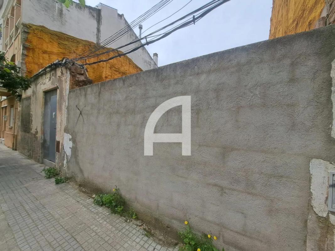 Terreno en venta en Vallirana, Barcelona photo 2