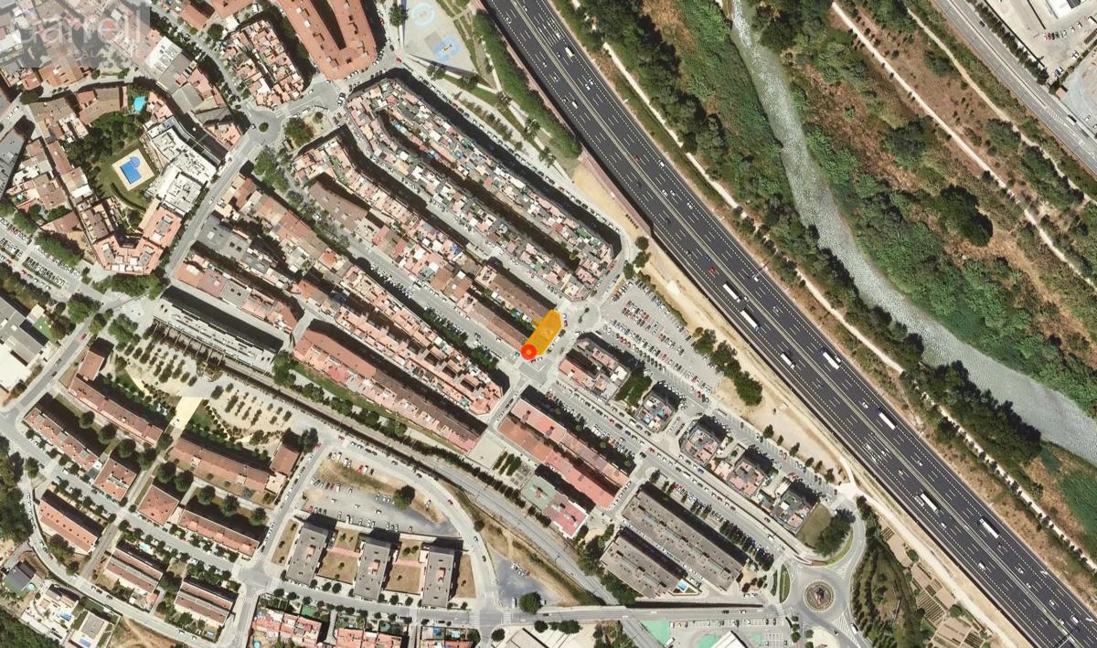 Terreno en venta en Sant Andreu de la Barca, Barcelona photo 2