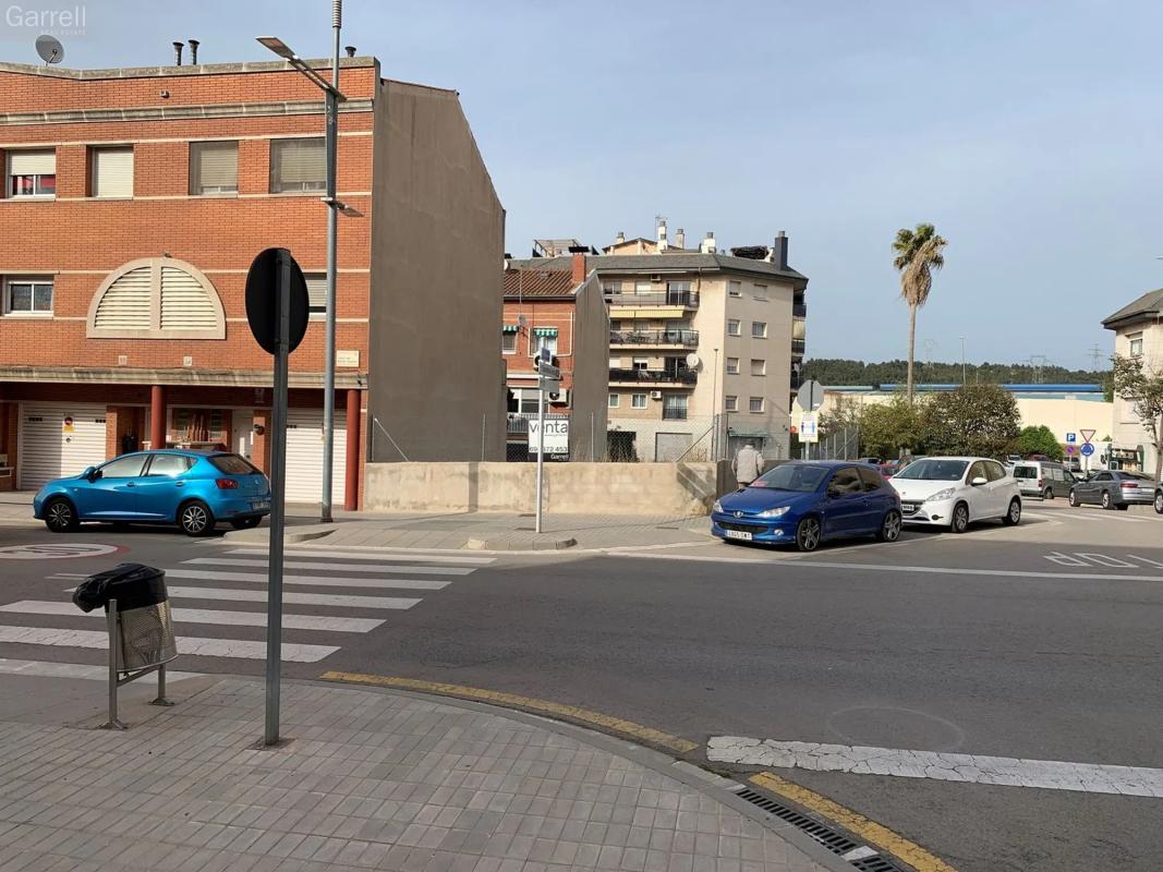 Terreno en venta en Sant Andreu de la Barca, Barcelona photo 5