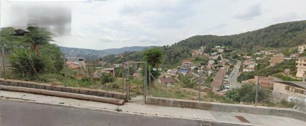 Terreno en calle Puigmal photo 3