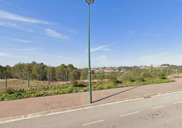 Terreno en Sant esteve Sesrovires photo 3