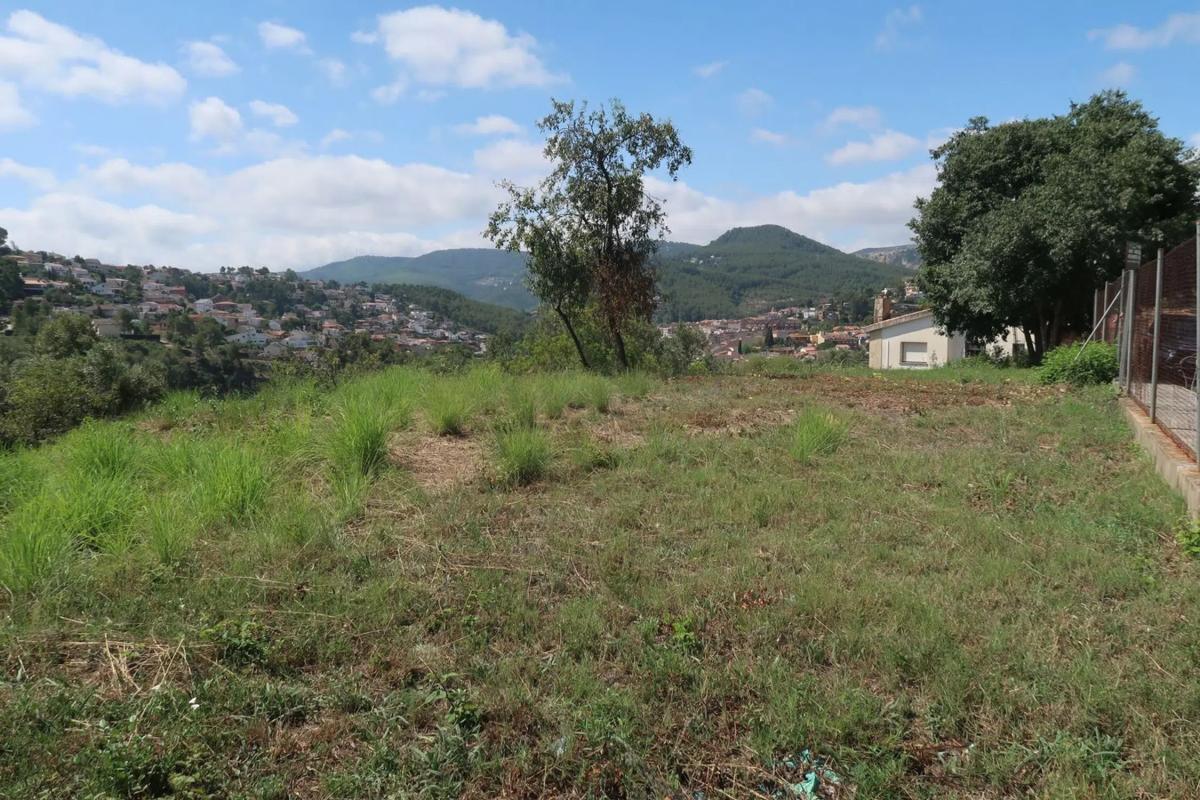 Terreno en venta en Vallirana, Barcelona photo 4
