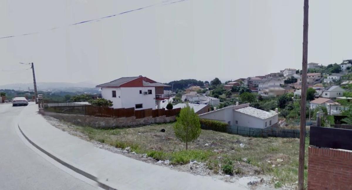 Terreno en venta en Sant esteve Sesrovires, Barcelona photo 1