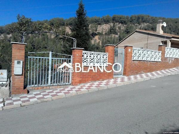 Terreno en Abrera photo 1