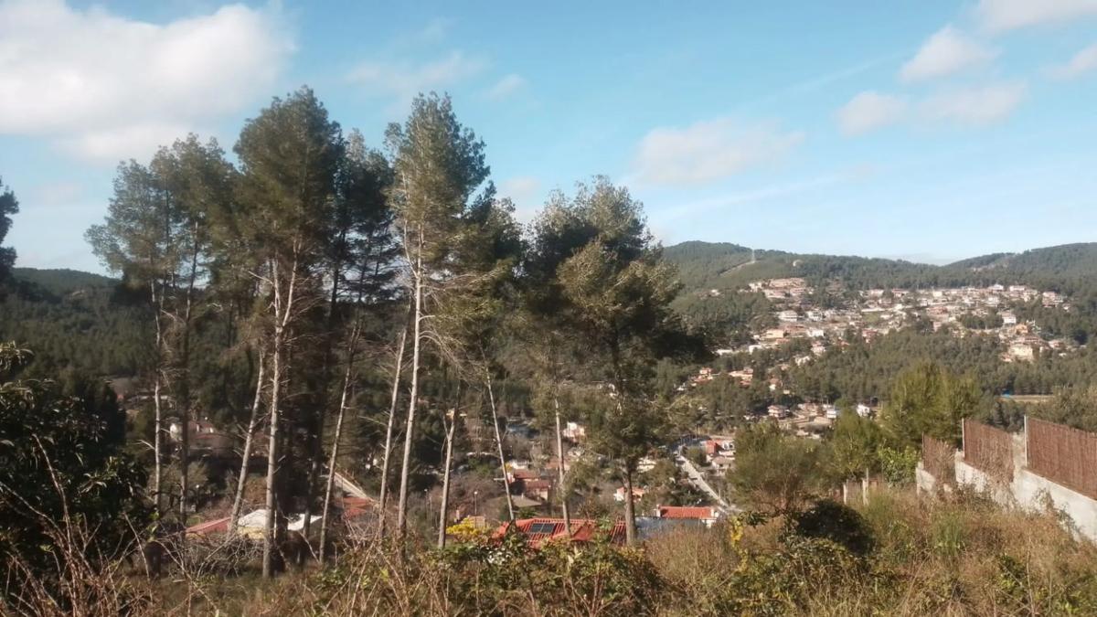 Terreno en venta en Corbera de Llobregat, Barcelona photo 3