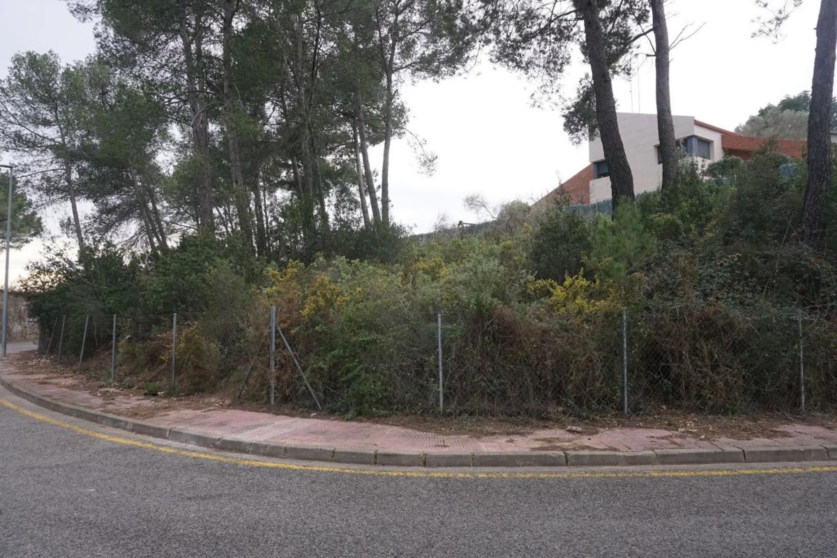 Terreno en venta en Corbera de Llobregat, Barcelona photo 1