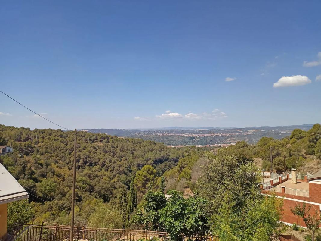 Terreno en venta en Olesa de Montserrat, Barcelona photo 3