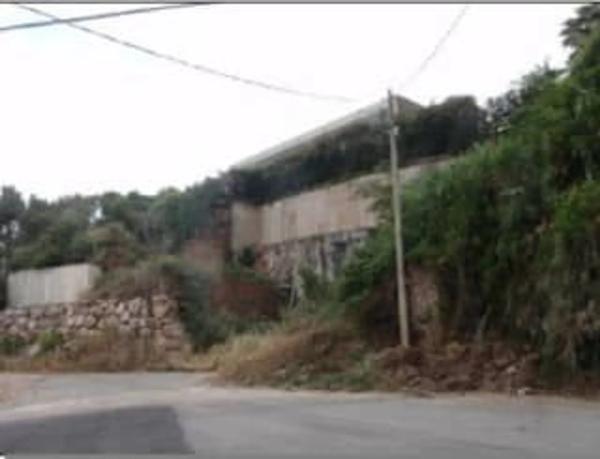 Terreno en calle les Flors photo 3