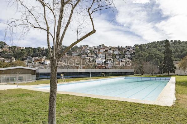 Terreno en Vallirana photo 3