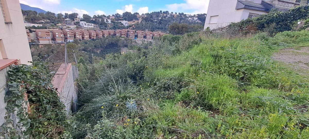 Terreno en venta en Vallirana, Barcelona photo 2