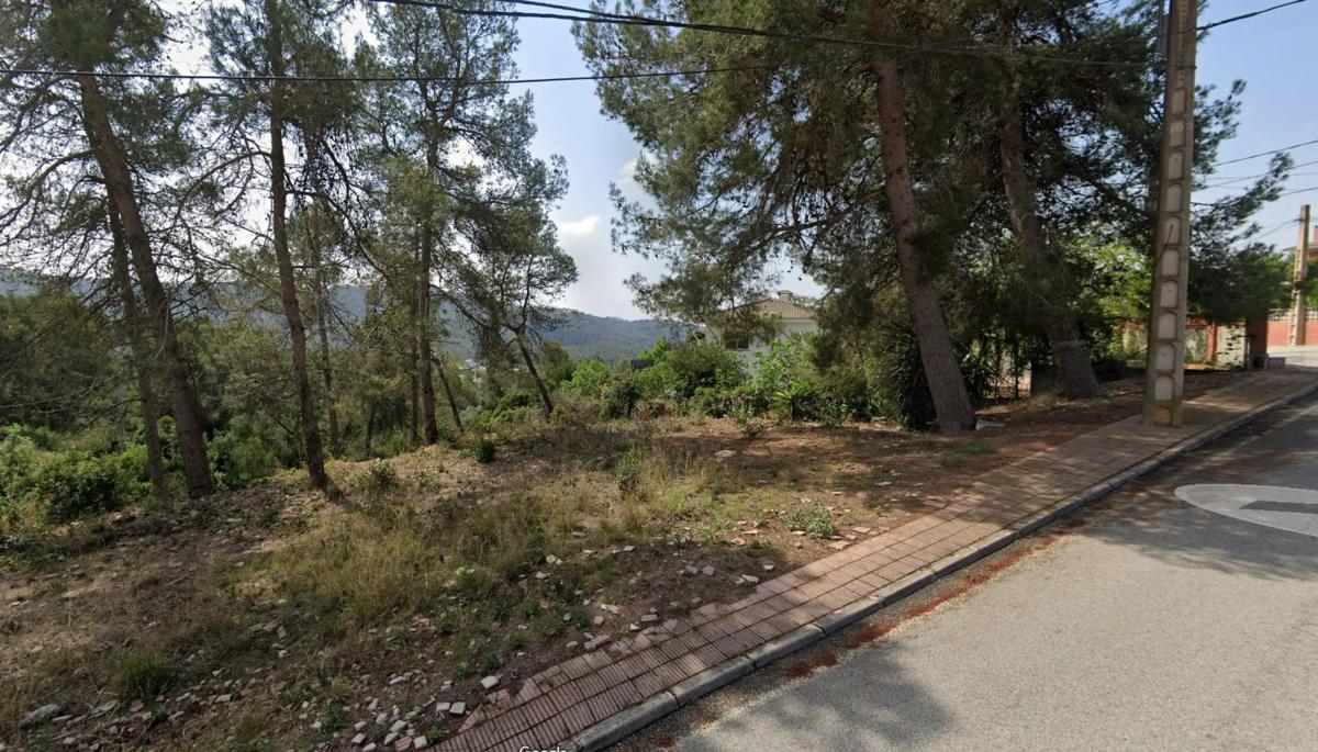 Terreno en venta en Vallirana, Barcelona photo 4