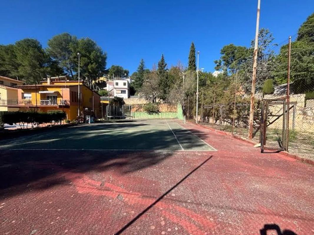 Terreno en venta en Corbera de Llobregat, Barcelona photo 4