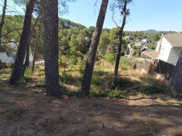 Terreno en avenida de la Mare de Déu de Lourdes, 74 thumbnail 2