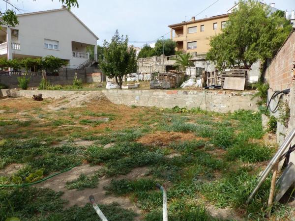 Terreno en Abrera photo 1