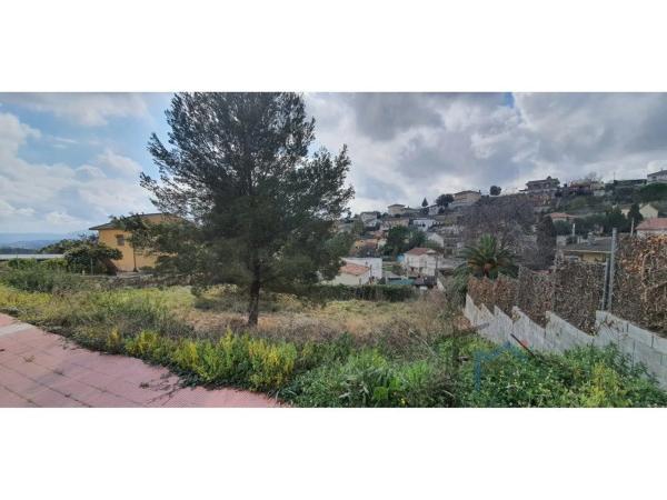 Terreno en Sant esteve Sesrovires photo 1