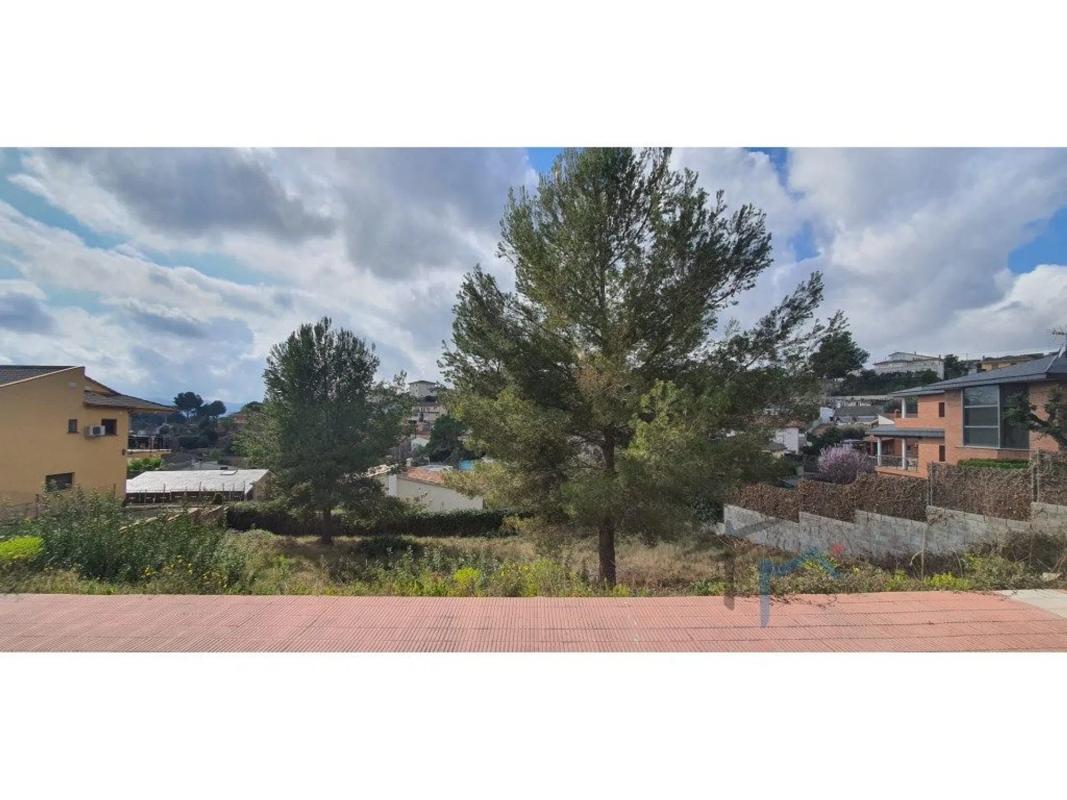 Terreno en venta en Sant esteve Sesrovires, Barcelona photo 2