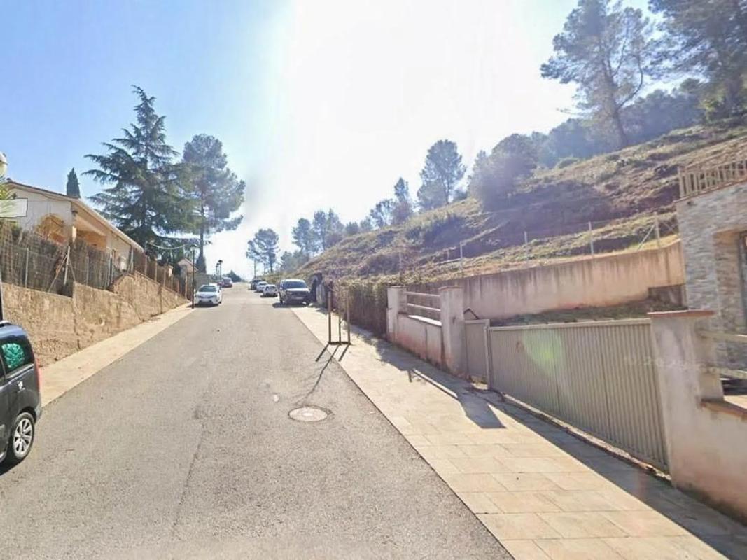 Terreno en venta en Castellví de Rosanes, Barcelona photo 2