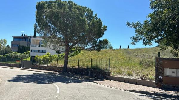Terreno en avenida Montseny thumbnail 1
