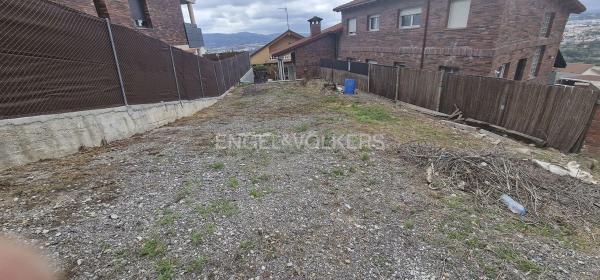 Terreno en Abrera photo 1
