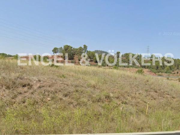 Terreno en Martorell photo 3