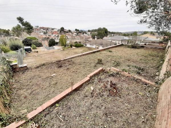 Terreno en avenida Ca n'Amat, 16 photo 4
