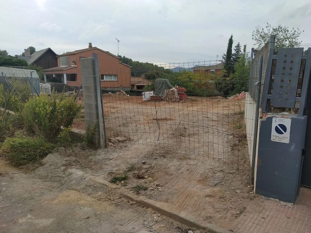 Terreno en venta en Corbera de Llobregat, Barcelona photo 3