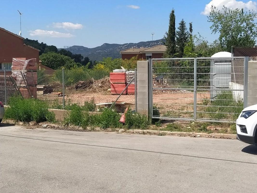 Terreno en venta en Corbera de Llobregat, Barcelona photo 5
