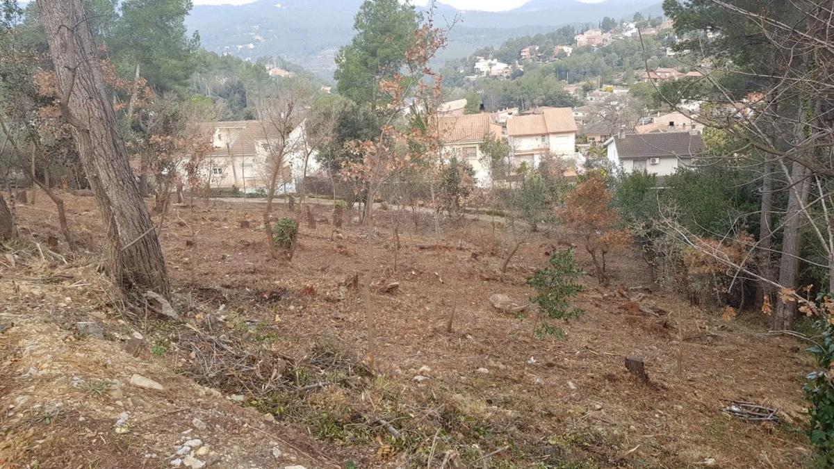Terreno en venta en Corbera de Llobregat, Barcelona photo 2