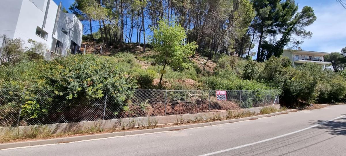 Terreno en venta en Corbera de Llobregat, Barcelona photo 1