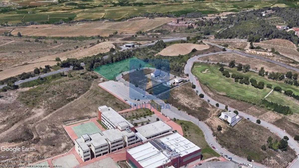 Terreno en venta en Sant esteve Sesrovires, Barcelona photo 2